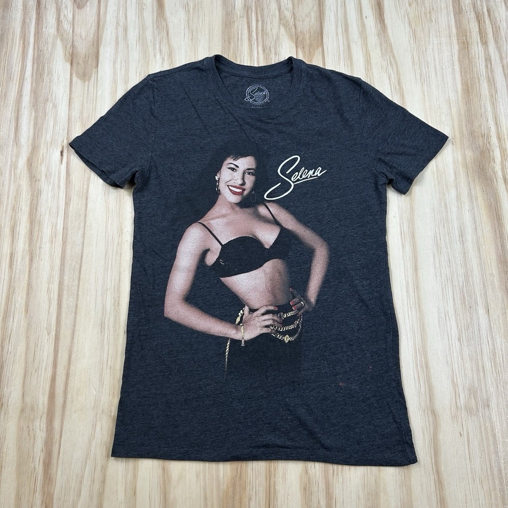 Official Selena Rose Gray Short Sleeve Tee Shirt Size Small Music Band